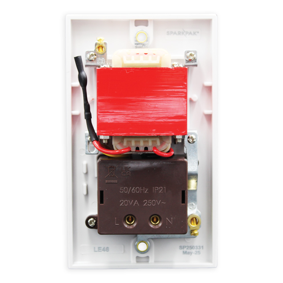 Dual Voltage Shaver Socket